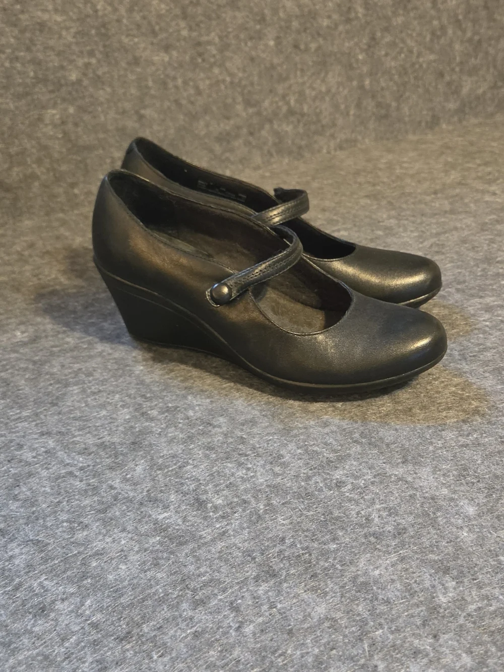 Clarks Black Mary Jane Wedge Pumps With Button Detail